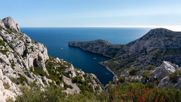 Les îles Vierges britanniques: Un paradis pour la plongée sous-marine, des croisières et des excursions en voile.